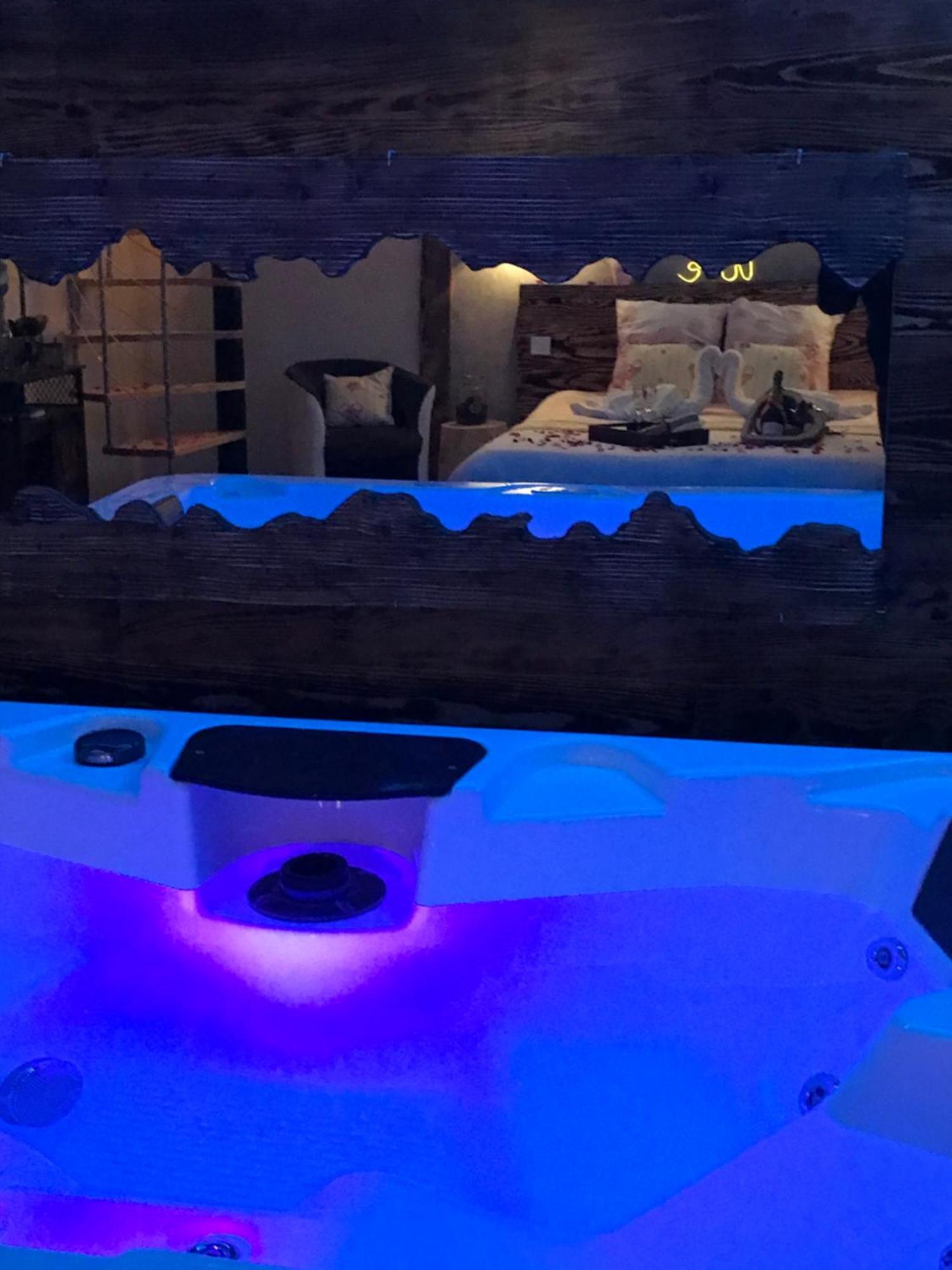 Cosy & Avec Spa, Hammam Et Sauna Privatif Apartment Cemboing